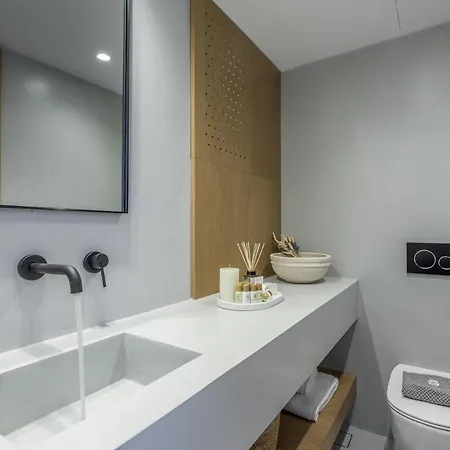 아파트 Ariadne Mytakas